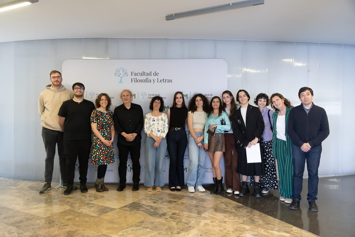 Peter Balakian con miembros de TRANSFER y profesores y estudiantes de la UAM, mayo de 2024